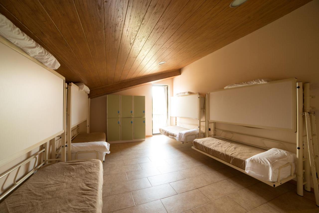 Abrigall Hostel Ла-Маселья Екстер'єр фото